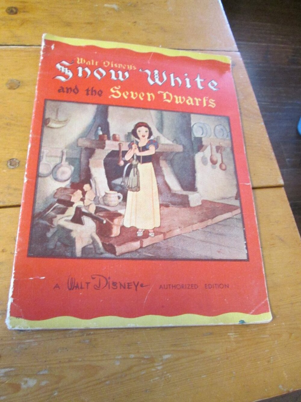 1938 Walt Disney Paper Snow White Seven dwarfs rare authorized by Walt Disney